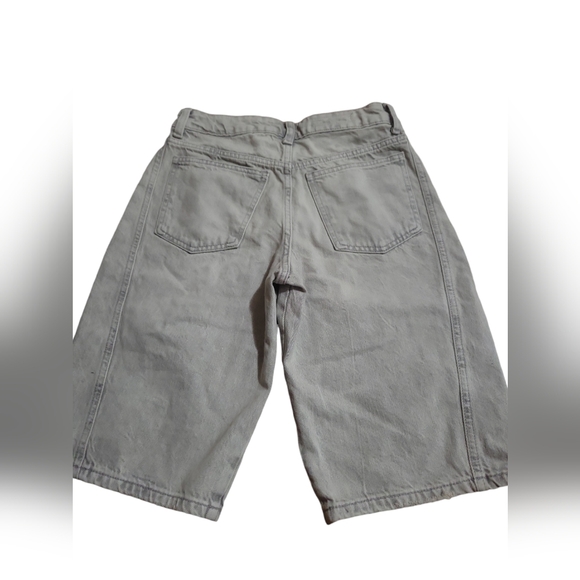 Zara faded  jean shorts - Picture 2 of 5